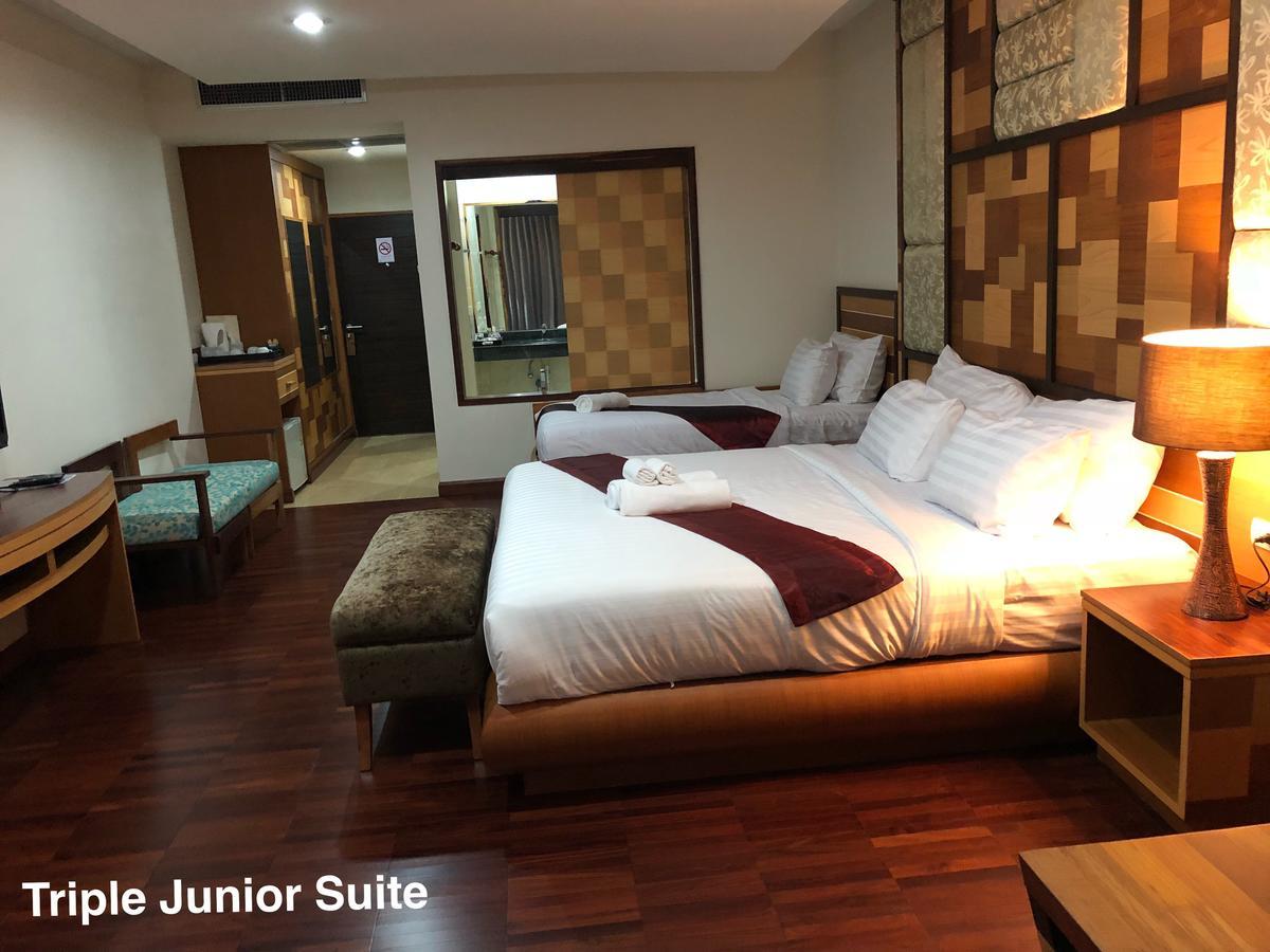 Taman Resort Phitsanulok Exterior foto